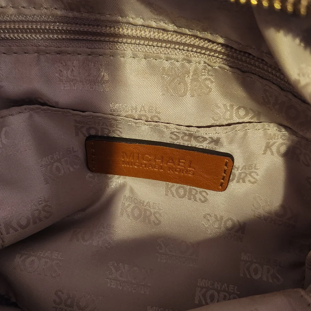 Michael Kors Brown Shoulder Bag.  EUC - Picture 8 of 13